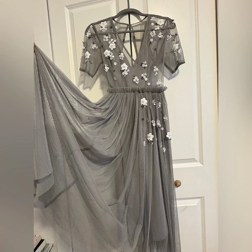 ASOS Gray Dress with White Floral Details - Picture 1 of 6